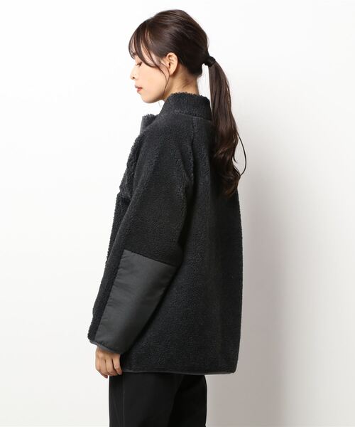 Grand PARK（グランドパーク）の「ビッグシルエットの裏なし　スタンドボアブルゾン（その他アウター・レディース・ホワイト/グレー・FREE）」の4枚目の写真