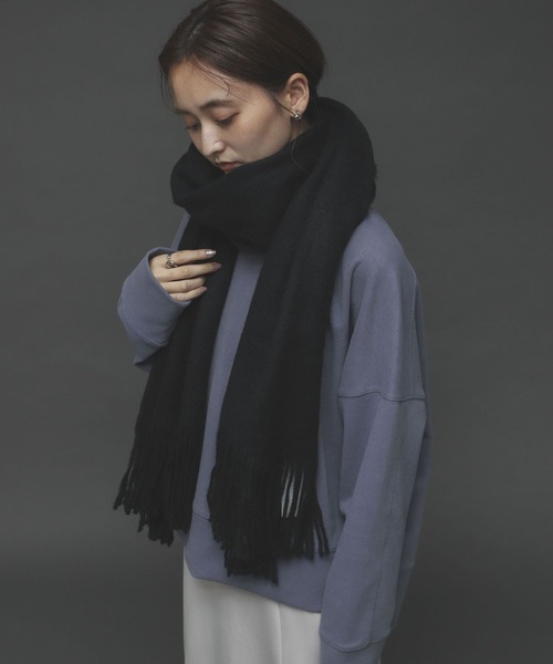 SENSE OF PLACE by URBAN RESEARCH(センスオブプレイスバイアーバンリサーチ)の「ニットフリンジストール(マフラー・レディース・ライトブルー/ベージュ/アイボリー/ブラック・ONE)」の7枚目の写真