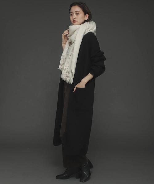 SENSE OF PLACE by URBAN RESEARCH(センスオブプレイスバイアーバンリサーチ)の「ニットフリンジストール(マフラー・レディース・ライトブルー/ベージュ/アイボリー/ブラック・ONE)」の11枚目の写真