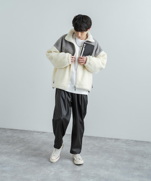 Mark Gonzales（マーク・ゴンザレス）の「Mark Gonzales マークゴンザレス 別注 フリースボアジャケットスタンドカラーブルゾン（ブルゾン・メンズ・ブラック/ベージュ/オフホワイト/ブラック×グレー/ホワイト×グレー・M/L/XL）」の6枚目の写真