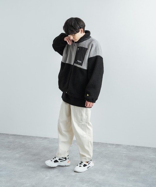 Mark Gonzales（マーク・ゴンザレス）の「Mark Gonzales マークゴンザレス 別注 フリースボアジャケットスタンドカラーブルゾン（ブルゾン・メンズ・ブラック/ベージュ/オフホワイト/ブラック×グレー/ホワイト×グレー・M/L/XL）」の21枚目の写真