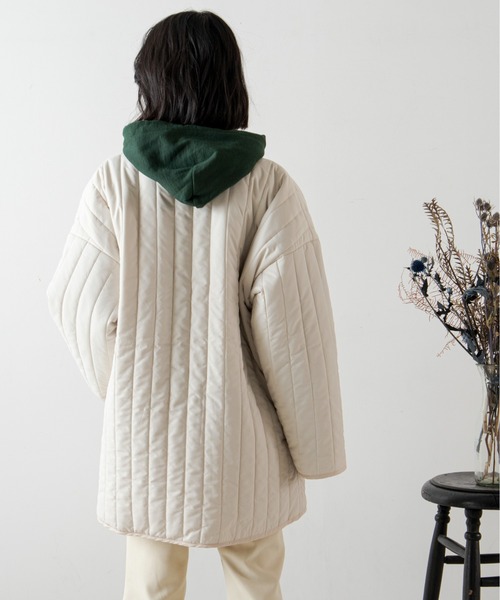 ANGIE（アンジー）の「キルティングノーカラーミドルコート（ノーカラーコート・レディース・ベージュ/アイボリー/ダークベージュ・FREE）」の12枚目の写真