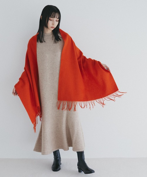 N.（N. Natural Beauty Basic）（エヌエヌナチュラルビューティーベーシック）の「ウールムジストール（ストール/ショール・レディース・グレー/ホワイト/ベージュ/オレンジ・ﾌﾘ-）」の4枚目の写真