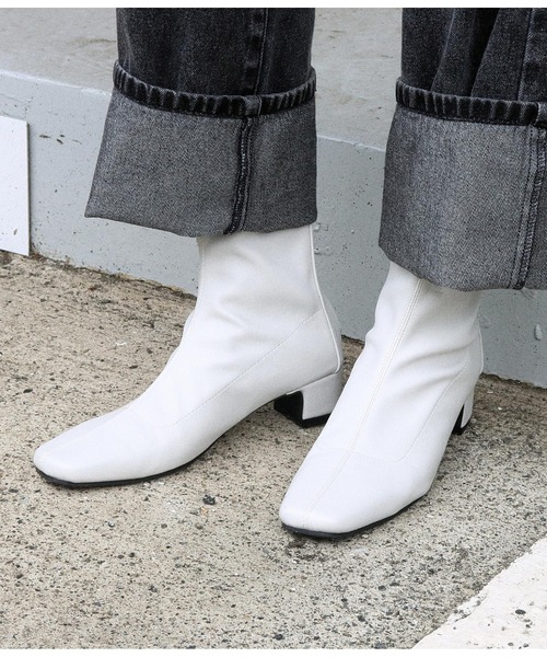 anap mimpi（アナップミンピ）の「スクエアトゥショートブーツ（ブーツ・レディース・ブラック/アイボリー・S/M/L）」の2枚目の写真
