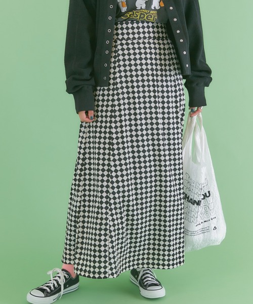 LAVEANGE（ラビアンジェ）の「チェック/幾何柄フレアスカート（スカート・レディース・ブラック/チェック・LL/3L/4L/M/L）」の4枚目の写真