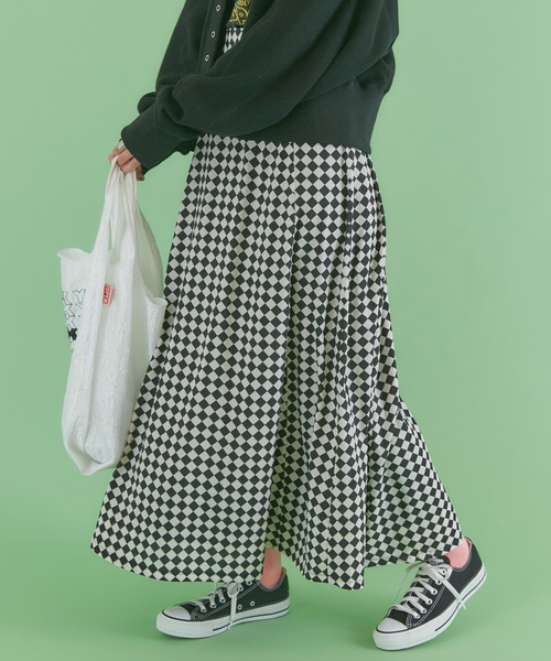 LAVEANGE（ラビアンジェ）の「チェック/幾何柄フレアスカート（スカート・レディース・ブラック/チェック・LL/3L/4L/M/L）」の5枚目の写真