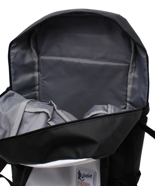 VENCEEXCHANGE（ヴァンスエクスチェンジ）の「LARKINSラーキンス BACKPACK                （バックパック/リュック・メンズ・ホワイト/ダークグリーン/ブラック/ネイビー/アッシュグレー・FREE）」の9枚目の写真