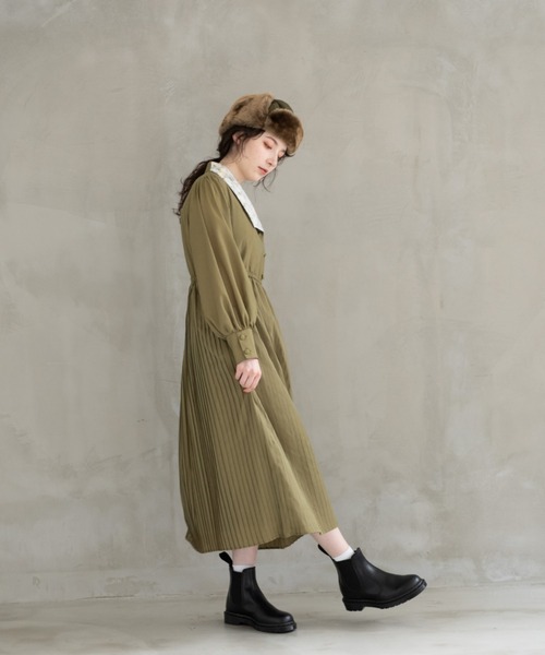 idem(イデム)の「flower lace classical onepiece/レース花柄襟プリーツワンピース(ワンピース・レディース・ブラック/グリーン・FREE)」の4枚目の写真