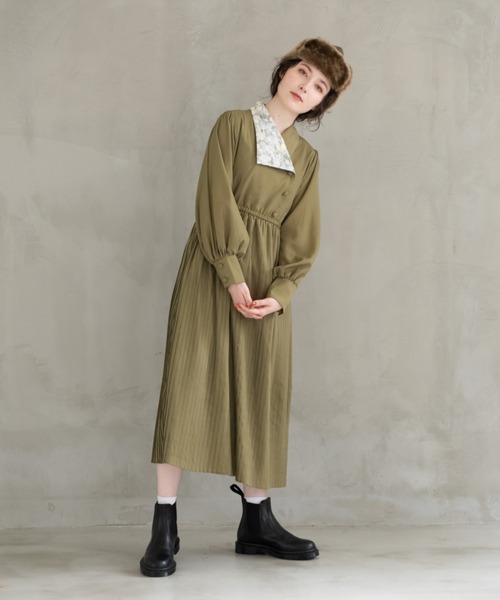 idem(イデム)の「flower lace classical onepiece/レース花柄襟プリーツワンピース(ワンピース・レディース・ブラック/グリーン・FREE)」の5枚目の写真