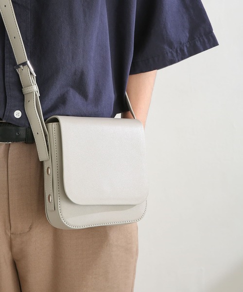 SENSE OF PLACE by URBAN RESEARCH（センスオブプレイスバイアーバンリサーチ）の「フェイクレザーショルダー（ショルダーバッグ・メンズ・ブラック/グリーン/アイボリー/ライトグレー・ONE）」の4枚目の写真