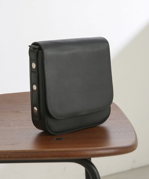 SENSE OF PLACE by URBAN RESEARCH（センスオブプレイスバイアーバンリサーチ）の「フェイクレザーショルダー（ショルダーバッグ・メンズ・ブラック/グリーン/アイボリー/ライトグレー・ONE）」の3枚目の写真
