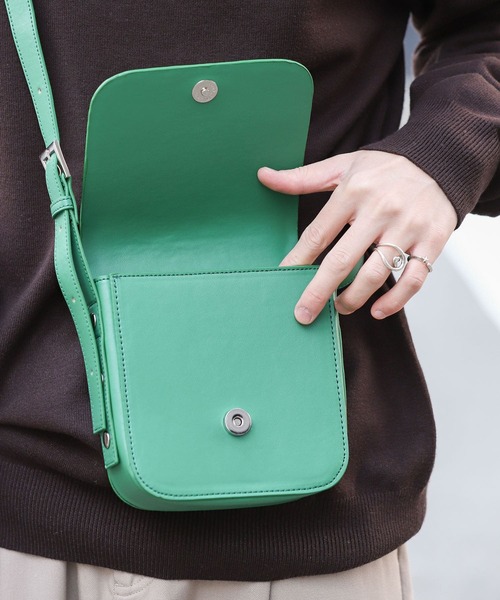 SENSE OF PLACE by URBAN RESEARCH（センスオブプレイスバイアーバンリサーチ）の「フェイクレザーショルダー（ショルダーバッグ・メンズ・ブラック/グリーン/アイボリー/ライトグレー・ONE）」の9枚目の写真