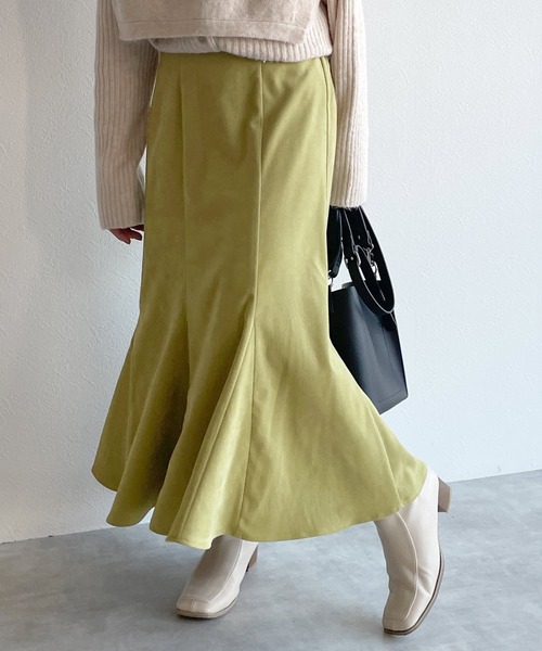 w closet（ダブルクローゼット）の「起毛カルゼ切替マーメイドスカート（スカート・レディース・オリーブ/スミクロ/モカ/キナリ/ダークグリーン・FREE）」の5枚目の写真