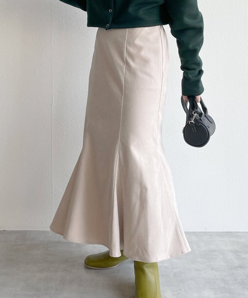 w closet（ダブルクローゼット）の「起毛カルゼ切替マーメイドスカート（スカート・レディース・オリーブ/スミクロ/モカ/キナリ/ダークグリーン・FREE）」の2枚目の写真