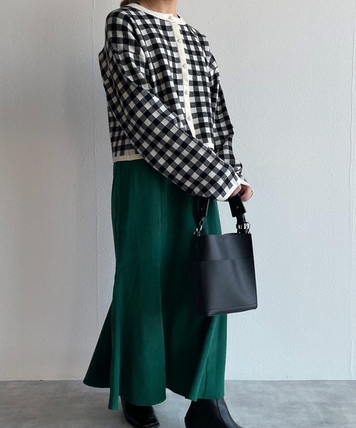 w closet（ダブルクローゼット）の「起毛カルゼ切替マーメイドスカート（スカート・レディース・オリーブ/スミクロ/モカ/キナリ/ダークグリーン・FREE）」の10枚目の写真