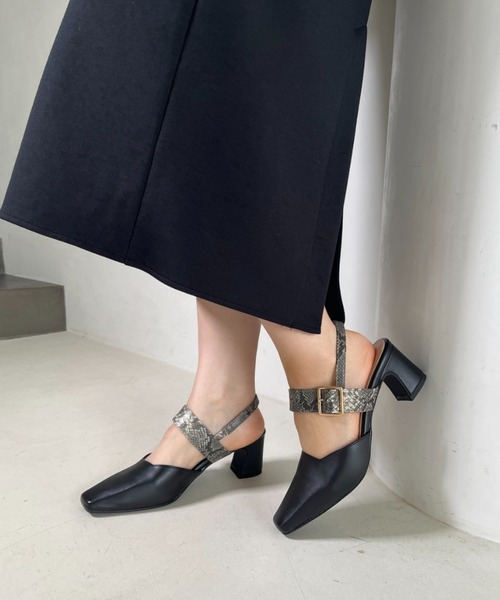 ORiental TRaffic（オリエンタルトラフィック）の「スクエアトゥバックルベルトパンプス/21109（パンプス・レディース・ホワイト/ブラック/イエロー/ブルー・40/38/39/41/42/35/36/37/34/33/43）」の3枚目の写真