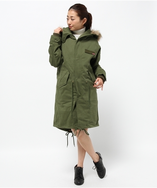 OUTLET（アウトレット）の「【WHO'S WHO gallery】MFm51（ブルゾン・レディース・ネイビー/オリーブ・FREE）」の2枚目の写真