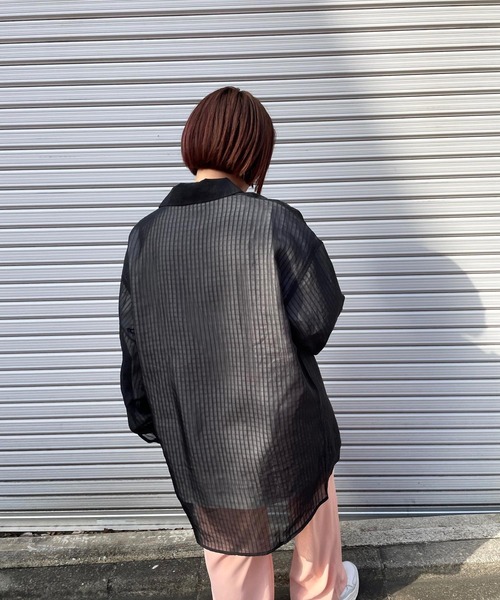 JUGLANS(ユグランス)の「☆ 圧倒的抜け感。シアーストライプビッグシャツ 30414H132(シャツ/ブラウス・レディース・ブラック/ピンク/ライム・FREE)」の8枚目の写真