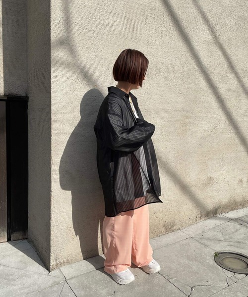 JUGLANS(ユグランス)の「☆ 圧倒的抜け感。シアーストライプビッグシャツ 30414H132(シャツ/ブラウス・レディース・ブラック/ピンク/ライム・FREE)」の16枚目の写真