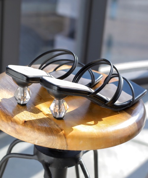 VIVIAN（ヴィヴィアン）の「メニー華奢ストラップクリアヒールサンダル（サンダル・レディース・ナチュラル/ブラック/アンティークゴールド/ブルー/グリーン/ホワイト・LL/S/M/L）」の3枚目の写真