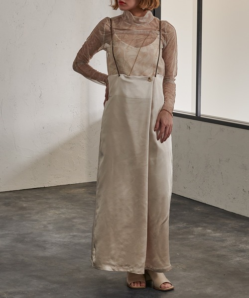 Ezick(エジック)の「2WAYアートプリントシアートップス(Tシャツ/カットソー・レディース・ライトグリーン/アイボリー/ライトブラウン・FREE)」の2枚目の写真