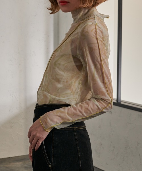 Ezick(エジック)の「2WAYアートプリントシアートップス(Tシャツ/カットソー・レディース・ライトグリーン/アイボリー/ライトブラウン・FREE)」の9枚目の写真