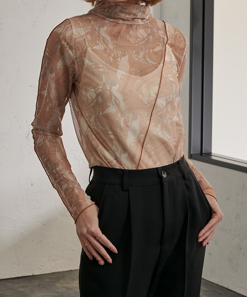 Ezick(エジック)の「2WAYアートプリントシアートップス(Tシャツ/カットソー・レディース・ライトグリーン/アイボリー/ライトブラウン・FREE)」の15枚目の写真