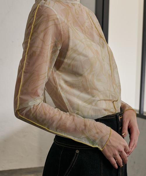 Ezick(エジック)の「2WAYアートプリントシアートップス(Tシャツ/カットソー・レディース・ライトグリーン/アイボリー/ライトブラウン・FREE)」の21枚目の写真