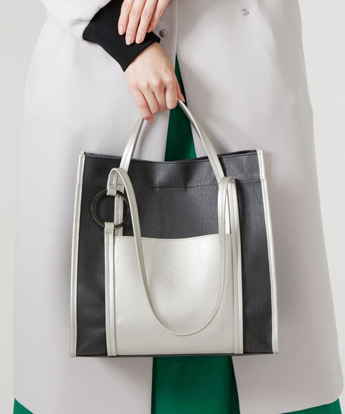 CAST:（キャストコロン）の「バイカラーキャンバス2wayバッグ（トートバッグ・レディース・ブラック/オフホワイト/グリーン系その他3・FREE）」の10枚目の写真