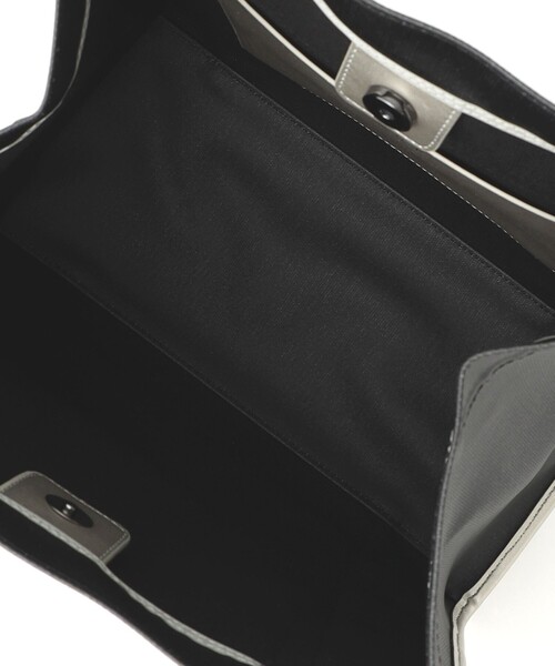 CAST:（キャストコロン）の「バイカラーキャンバス2wayバッグ（トートバッグ・レディース・ブラック/オフホワイト/グリーン系その他3・FREE）」の14枚目の写真