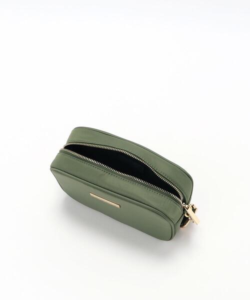 To b. by agnes b.（トゥービーバイアニエスベー）の「WS70 POCHETTE ポシェット（ショルダーバッグ・レディース・カーキ・FREE）」の4枚目の写真