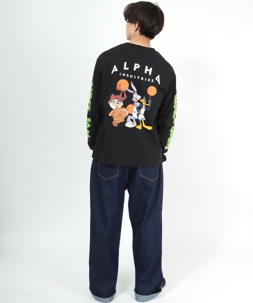 ALPHAインダストリー　ルーニィテューンズ Alpha Industries（アルファインダストリーズ）の「ALPHA×LOONEY