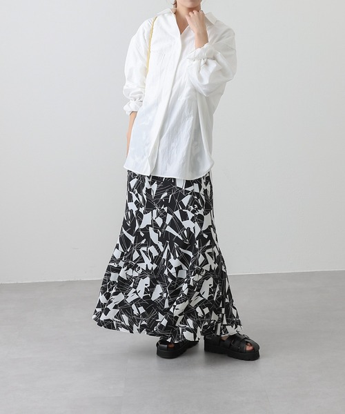 COLONY 2139（コロニートゥーワンスリーナイン）の「エステルワッシャーWポケット長袖シャツ（シャツ/ブラウス・レディース・オフホワイト/サンドベージュ・MEDIUM/LARGE）」の6枚目の写真