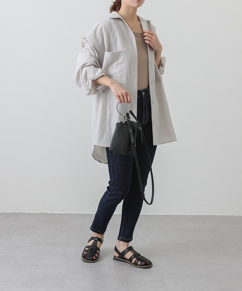 COLONY 2139（コロニートゥーワンスリーナイン）の「エステルワッシャーWポケット長袖シャツ（シャツ/ブラウス・レディース・オフホワイト/サンドベージュ・MEDIUM/LARGE）」の14枚目の写真