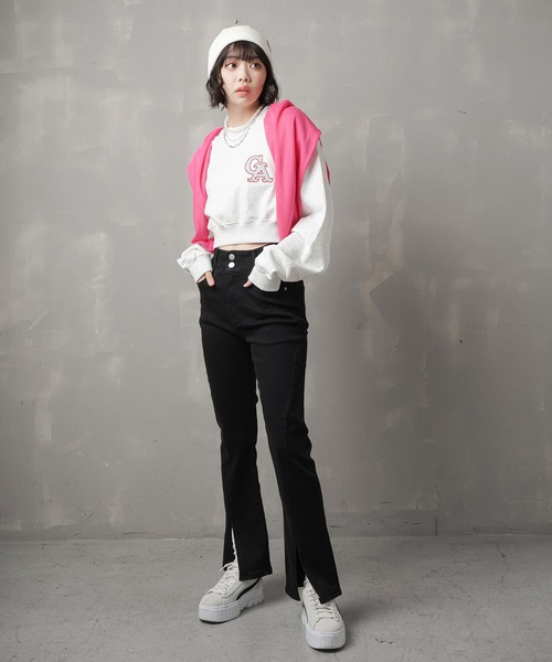 SPINNS（スピンズ）の「ワンポイントロゴ ショート丈スウェット