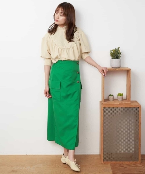 A de a.v.v（アードアー・ヴェ・ヴェ）の「カラーラップスカート（スカート・レディース・グリーン/ピンク/ブラック・SMALL/MEDIUM/X-SMALL）」の2枚目の写真