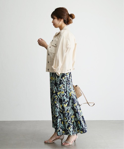 La TOTALITE（ラトータリテ）の「カラー デニム Gジャン（デニムジャケット・レディース・ホワイト/グレー・FREE）」の3枚目の写真