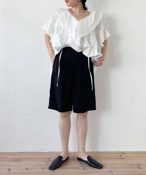 wee9s(ウィークス)の「satin like half pants / サテンライクハーフパンツ(その他パンツ・レディース・カーキ/ブラック・FREE)」の5枚目の写真