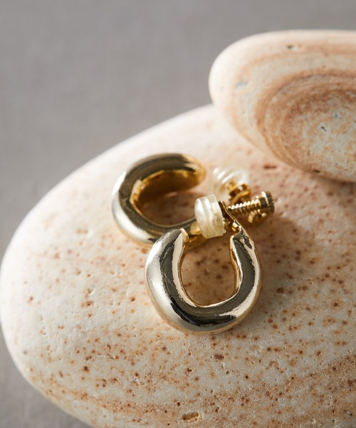 PAPILLONNER(パピヨネ)の「Plumpフープイヤリング/PAPILLONNER/パピヨネ(イヤリング・レディース・シルバー/ゴールド・FREE)」の2枚目の写真