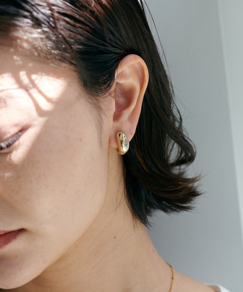 PAPILLONNER(パピヨネ)の「Plumpフープイヤリング/PAPILLONNER/パピヨネ(イヤリング・レディース・シルバー/ゴールド・FREE)」の4枚目の写真