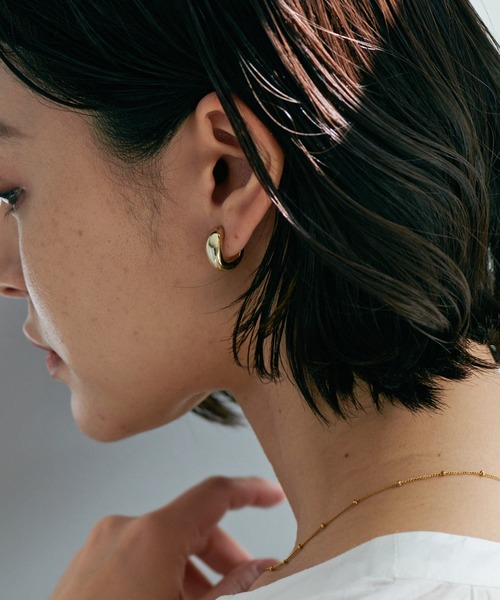 PAPILLONNER(パピヨネ)の「Plumpフープイヤリング/PAPILLONNER/パピヨネ(イヤリング・レディース・シルバー/ゴールド・FREE)」の3枚目の写真