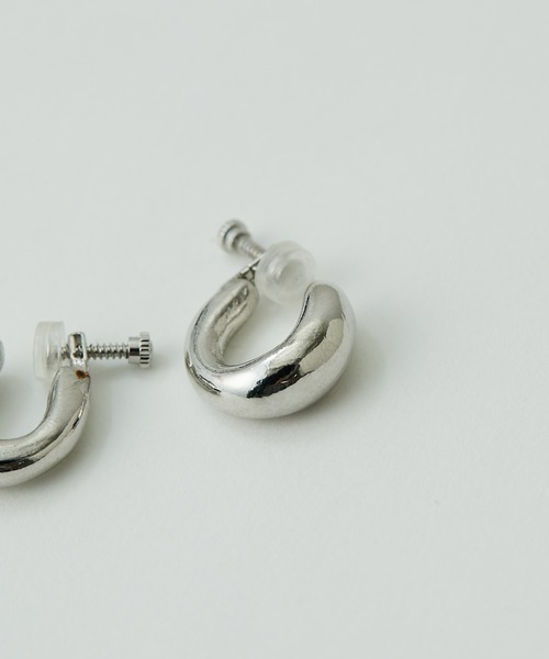 PAPILLONNER(パピヨネ)の「Plumpフープイヤリング/PAPILLONNER/パピヨネ(イヤリング・レディース・シルバー/ゴールド・FREE)」の10枚目の写真