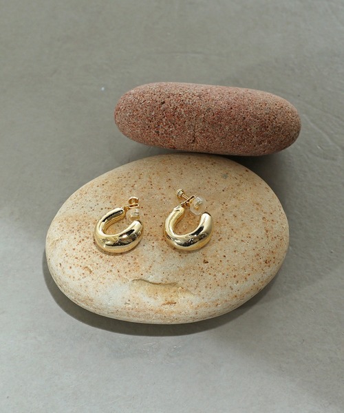 PAPILLONNER(パピヨネ)の「Plumpフープイヤリング/PAPILLONNER/パピヨネ(イヤリング・レディース・シルバー/ゴールド・FREE)」の12枚目の写真