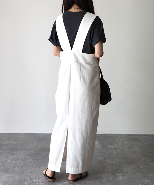 Riberry（リベリー）の「綿ツイルタイトジャンパースカート（ジャンパースカート・レディース・ベージュ/オフホワイト/スミクロ・MEDIUM）」の10枚目の写真