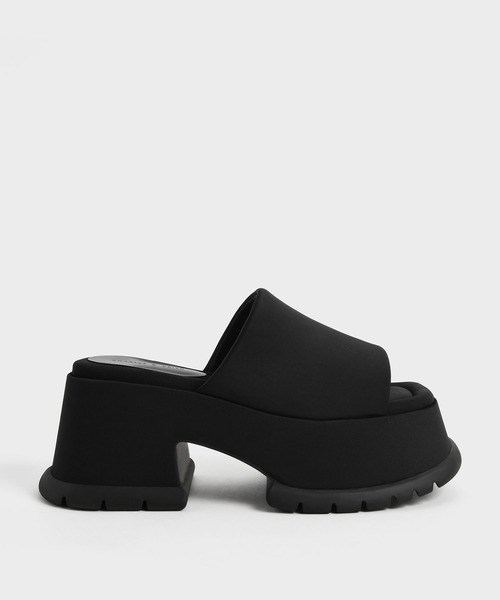 CHARLES & KEITH（チャールズ & キース）の「リサイクルポリエステル プラットフォームサンダル / Recycled Polyester Platform Sandals（サンダル・レディース・ブラック/ライラック/ブルー/イエロー・23cm/23.5cm/24.5cm/25cm/25.5cm/22.5cm）」の2枚目の写真