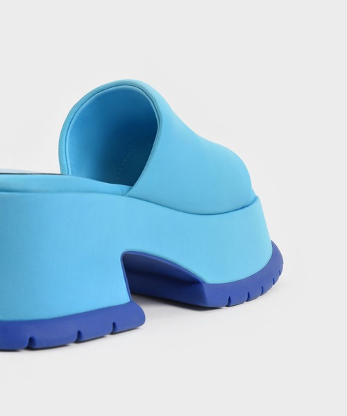 CHARLES & KEITH（チャールズ & キース）の「リサイクルポリエステル プラットフォームサンダル / Recycled Polyester Platform Sandals（サンダル・レディース・ブラック/ライラック/ブルー/イエロー・23cm/23.5cm/24.5cm/25cm/25.5cm/22.5cm）」の20枚目の写真