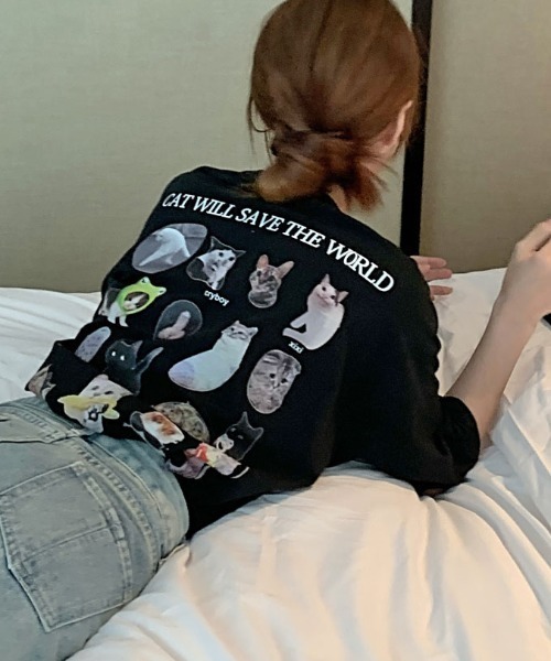 MANGROVE（マングローブ）の「オーバーサイズキャットグラフィックTEE（Tシャツ/カットソー・レディース・ホワイト/ブラック・FREE）」の2枚目の写真