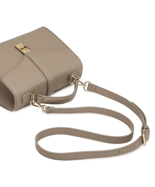 GUSCIO（グッシオ）の「【グッシオゴールド】フェイクレザー　ターンロック付きショルダーバッグ　２WAY（ショルダーバッグ・レディース・ブラック/ベージュ/グリーン系その他/シャーベット・FREE）」の5枚目の写真