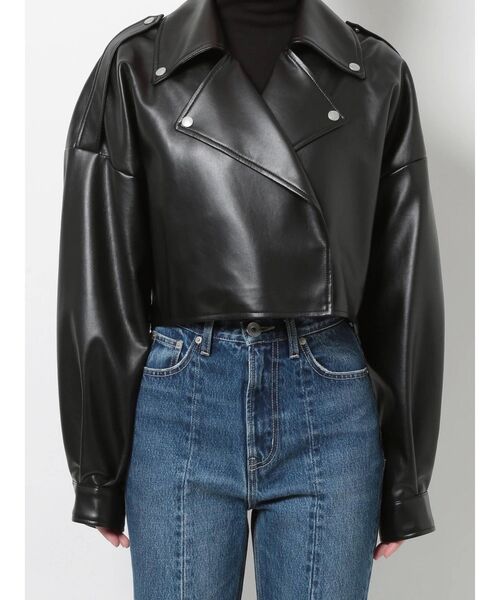 GYDA（ジェイダ）の「エポーレットデザイン ショートフェイクレザー