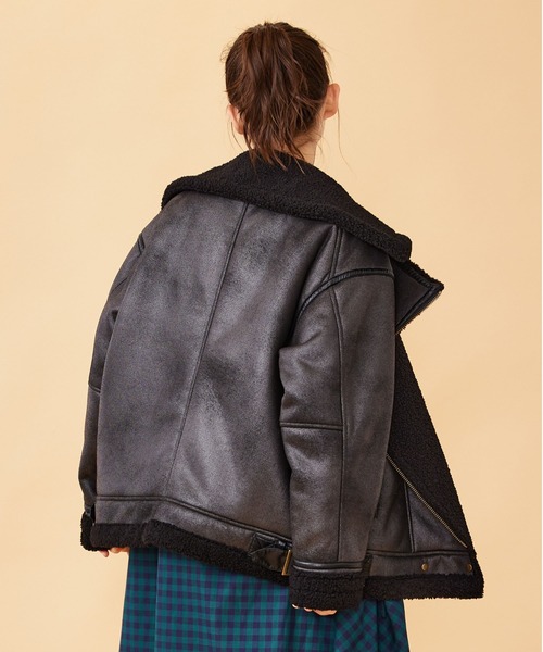 MILKFED.（ミルクフェド）の「FAUX MOUTON RIDERS JACKET（ムートンコート・レディース・ブラック/ベージュ/ブラウン・ONE SIZE）」の18枚目の写真